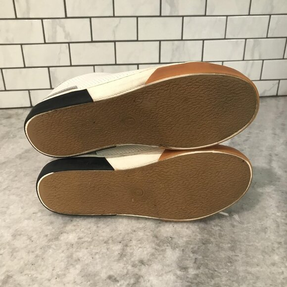 Target Sneakers White Low Top Shoes Womens 6 Faux Snake Heel Athletic Casual - Picture 7 of 9